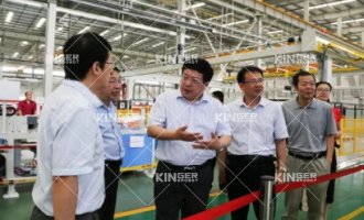 【调延卓芜湖市科技局局长一行辅导光临人生就是搏机械人调研调查